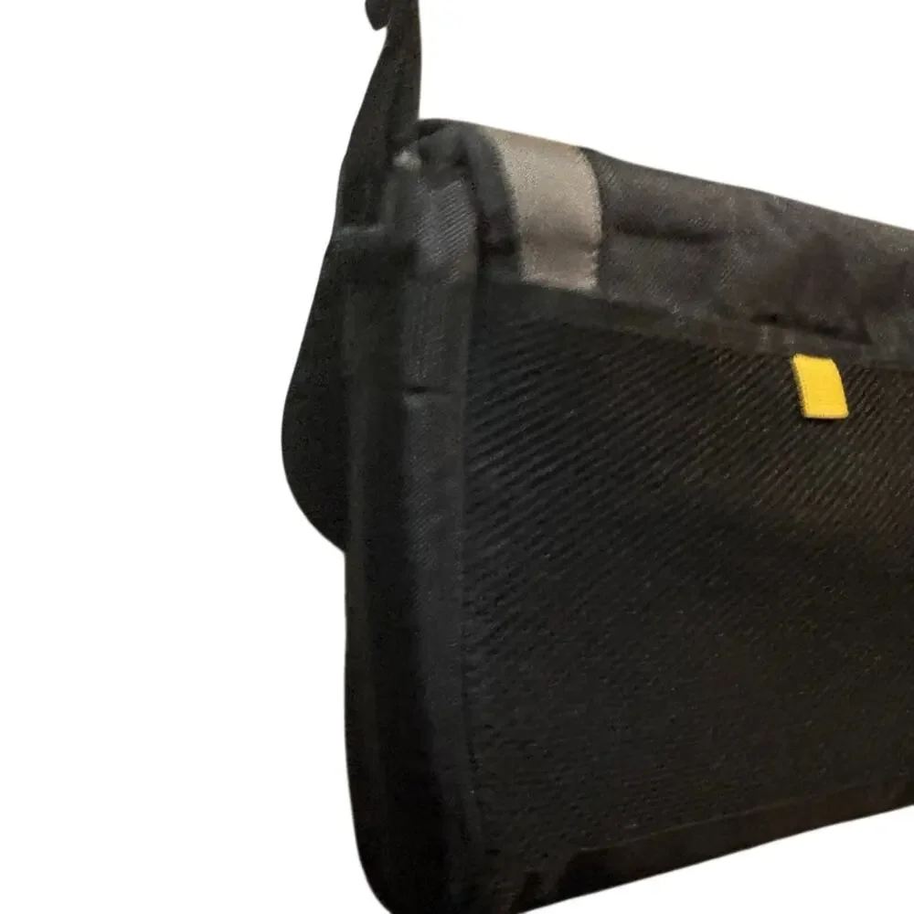 Crossbody Targus bag ❤️